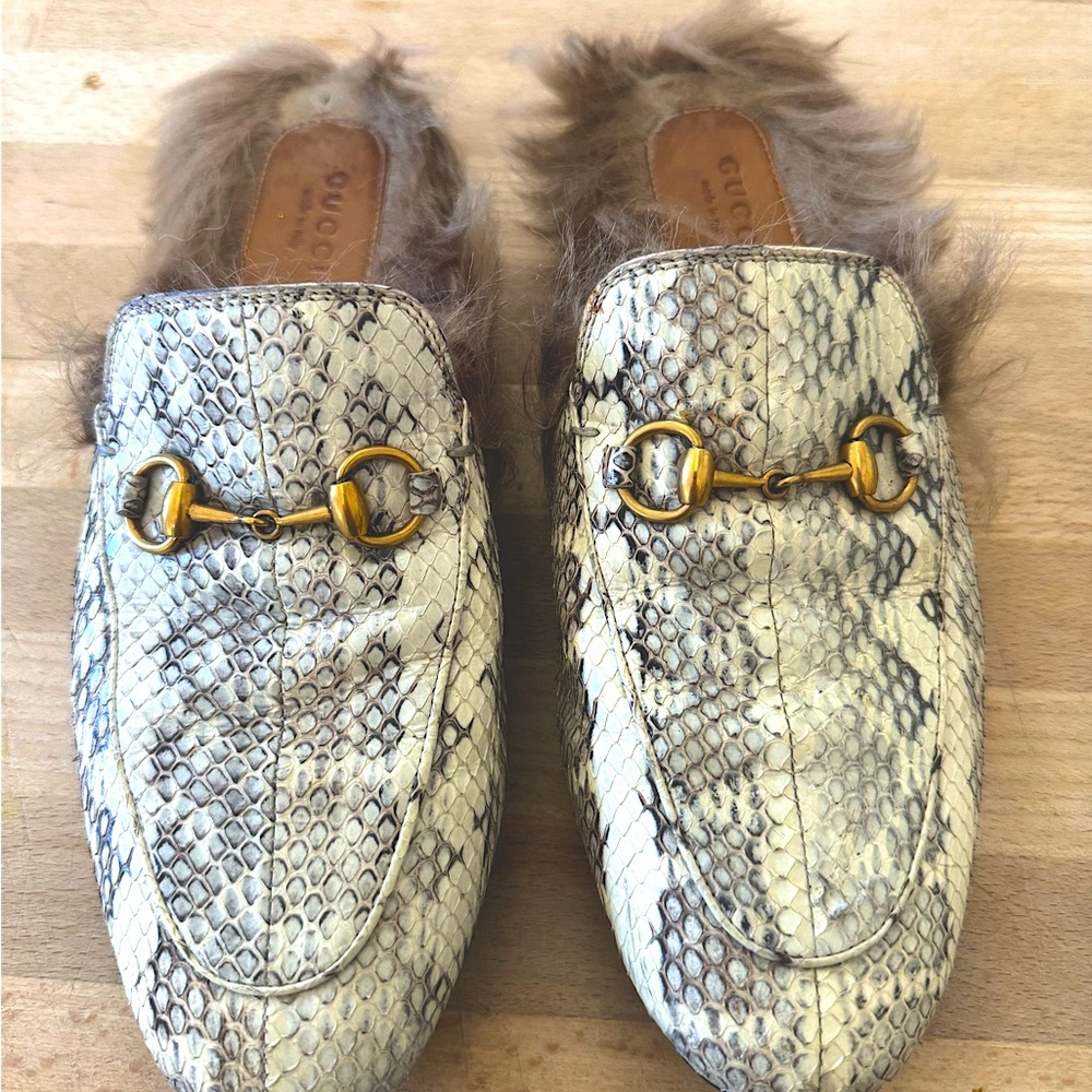 Gucci snakeskin slides with fur trim size 39 women’s